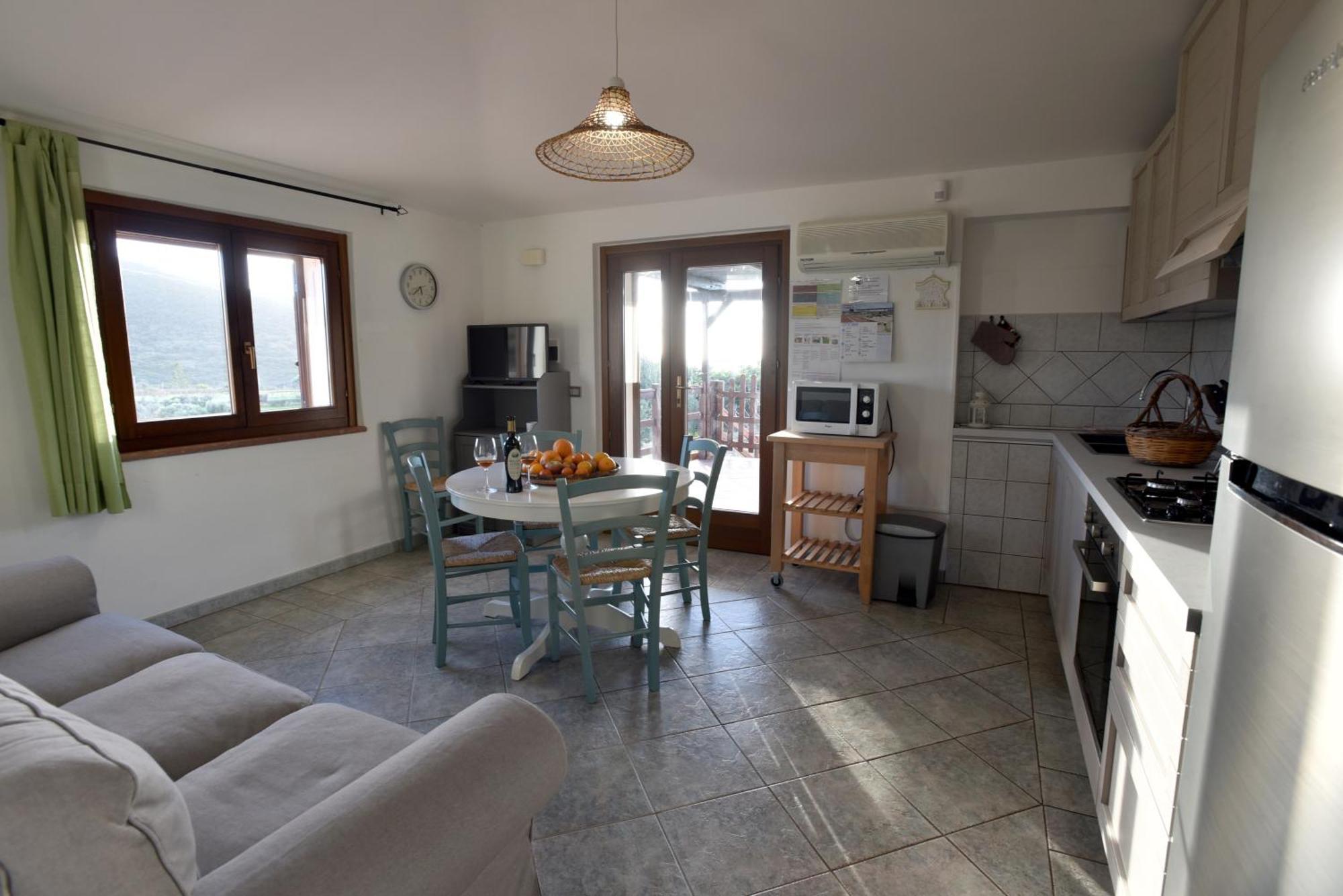 Casa Nel Vigneto Con Vista Mare Apartment Magomadas Екстериор снимка